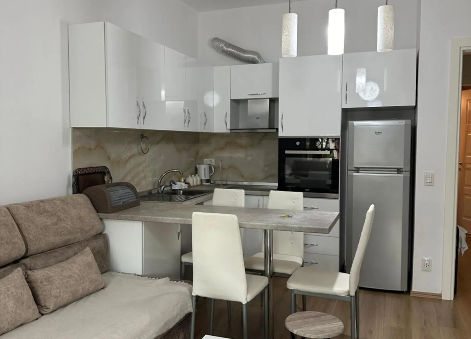 Blue Sky Apartment 1 Durres